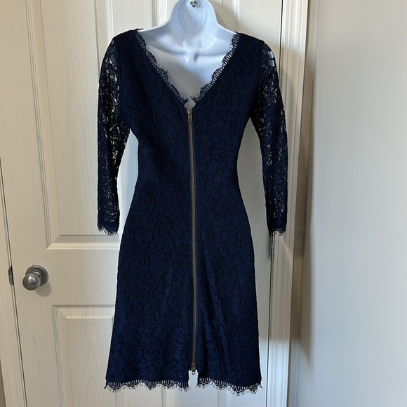 DIANE VON FURSTENBERG Zarita Dress Navy Blue Lace Sheath 3/4 Sleeve - Picture 3 of 13
